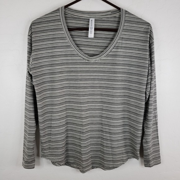 Athleta T-Shirt Women Small Cloudlight Stratus Top Striped Long Sleeve Pullover - Picture 3 of 10
